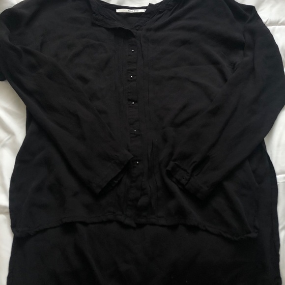 Black blouse - Picture 2 of 2